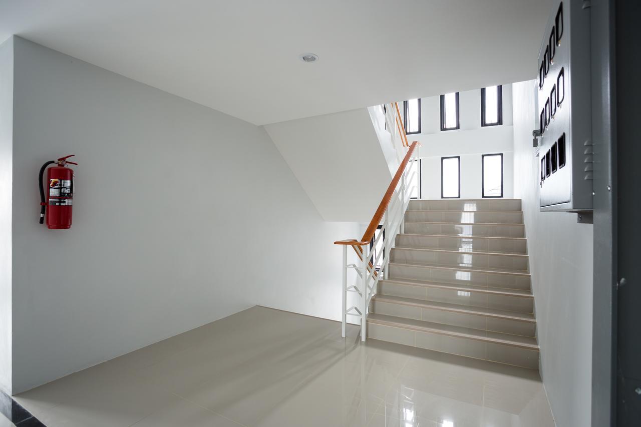 Twentynine Kv Apartel Nonthaburi Exterior foto